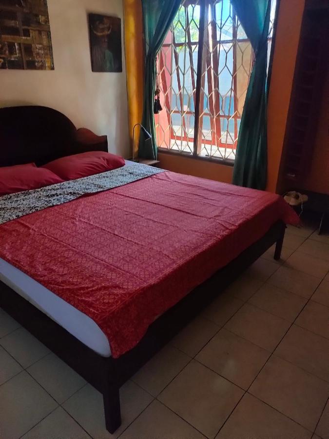 Casa Minha Backpackers Hostel ดิลี ภายนอก รูปภาพ