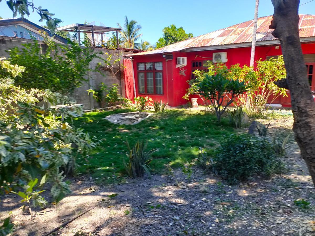Casa Minha Backpackers Hostel ดิลี ภายนอก รูปภาพ