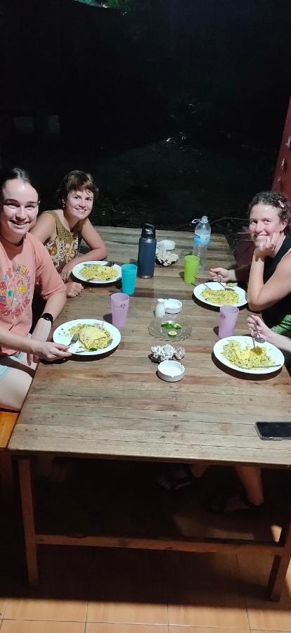 Casa Minha Backpackers Hostel ดิลี ภายนอก รูปภาพ
