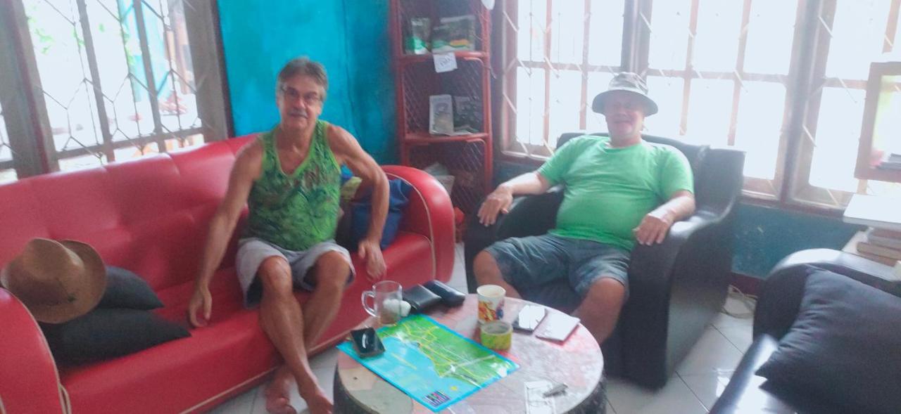 Casa Minha Backpackers Hostel ดิลี ภายนอก รูปภาพ